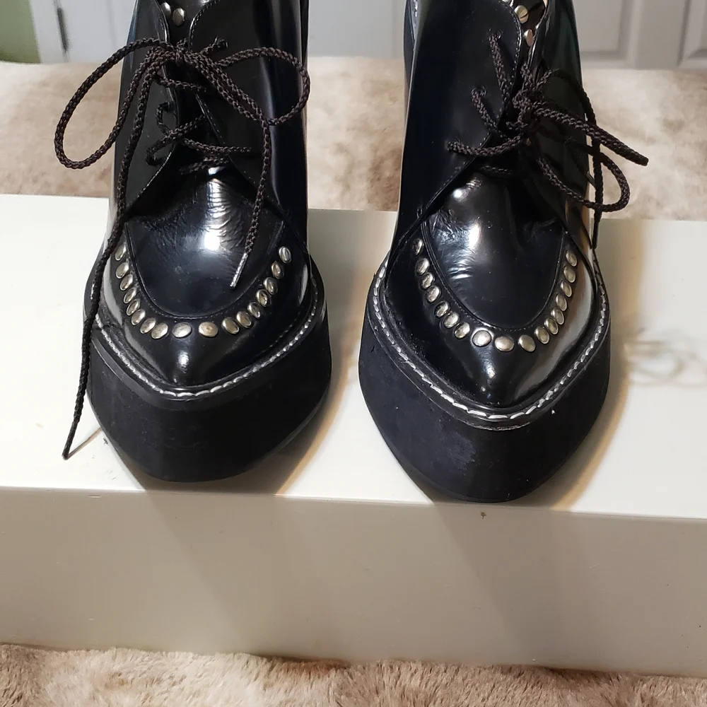 Jeffrey Campbell Black Lace Up Shoes with Silver Accents Handmade Havana Last - Picture 1 of 6